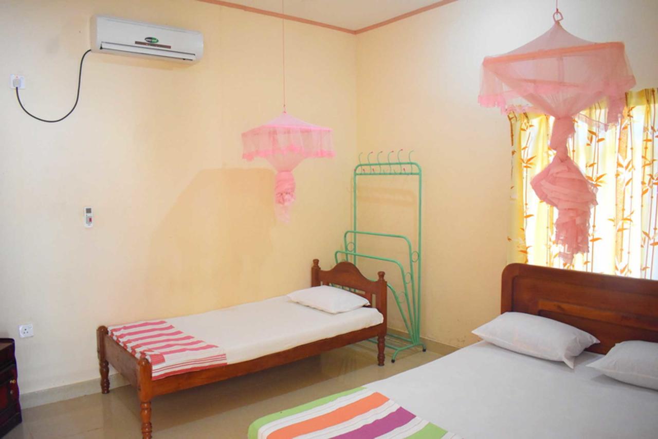 Yaswi Guest House Passikudah Екстериор снимка