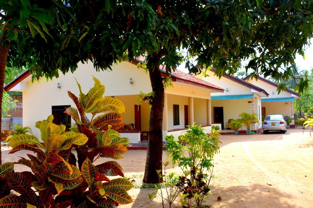 Yaswi Guest House Passikudah Екстериор снимка