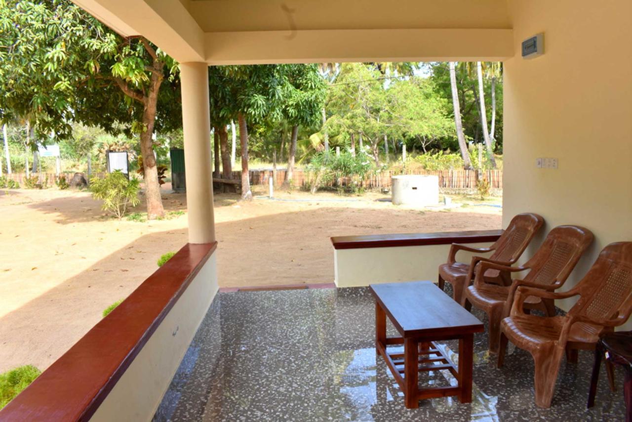 Yaswi Guest House Passikudah Екстериор снимка