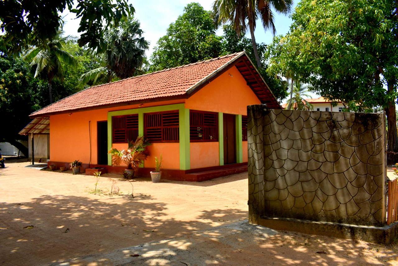 Yaswi Guest House Passikudah Екстериор снимка